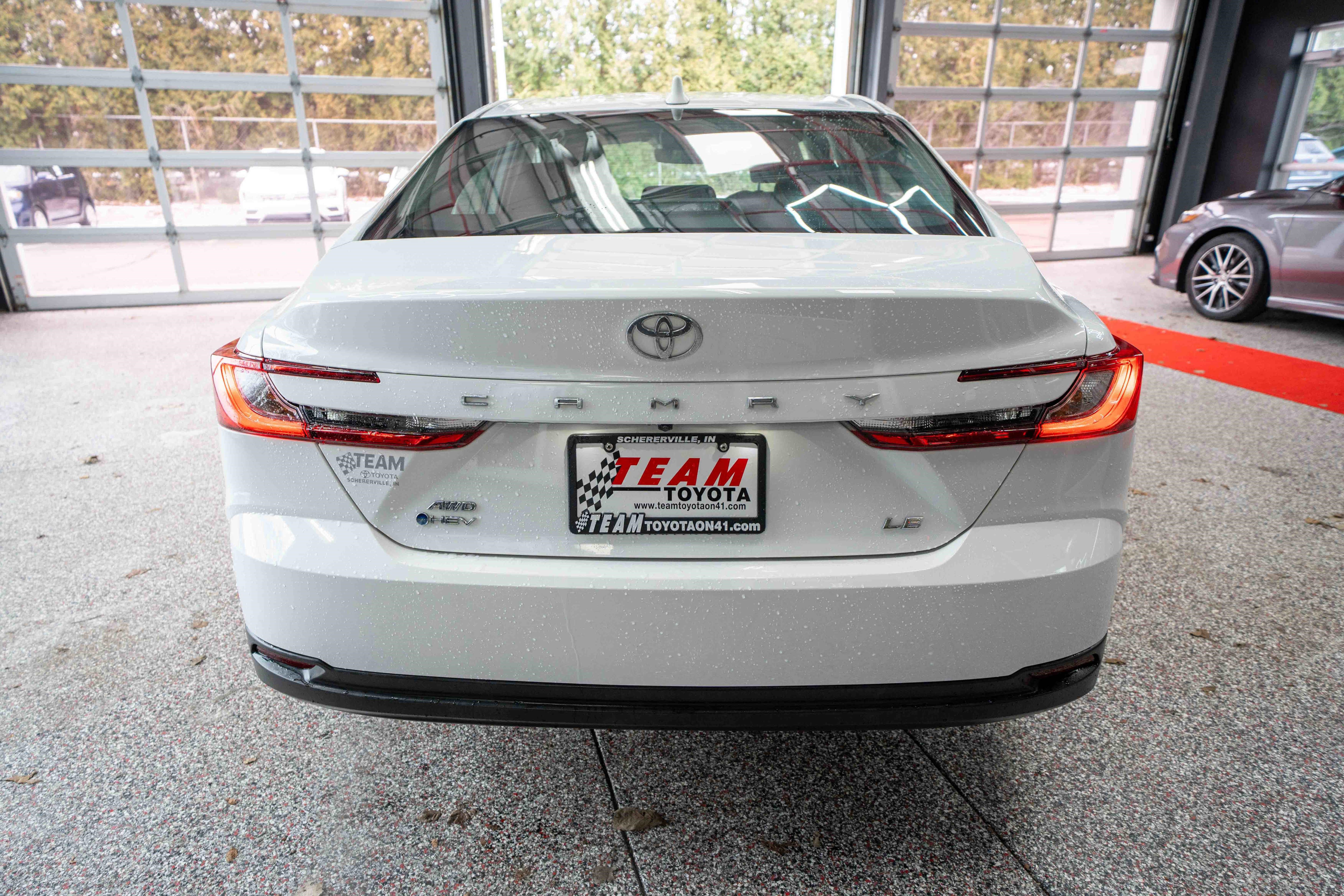 Used 2025 Toyota Camry LE w/ Convenience Package image 3