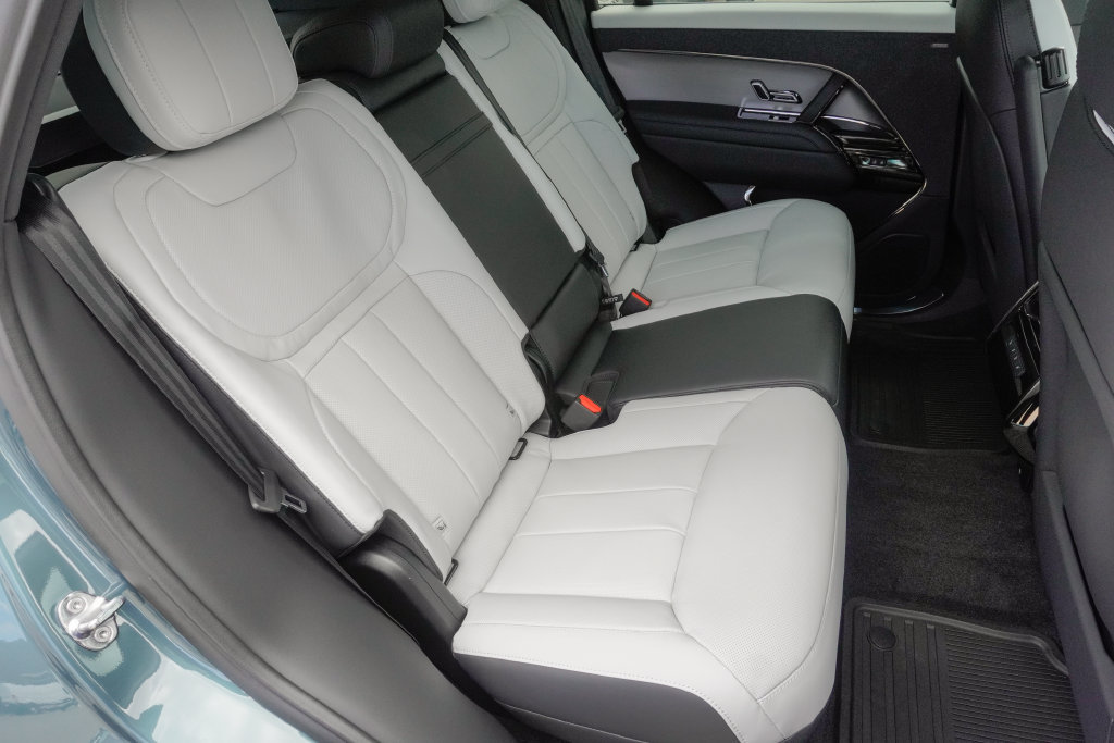 New 2026 Land Rover Range Rover Sport Dynamic SE AWD/4WD image 27