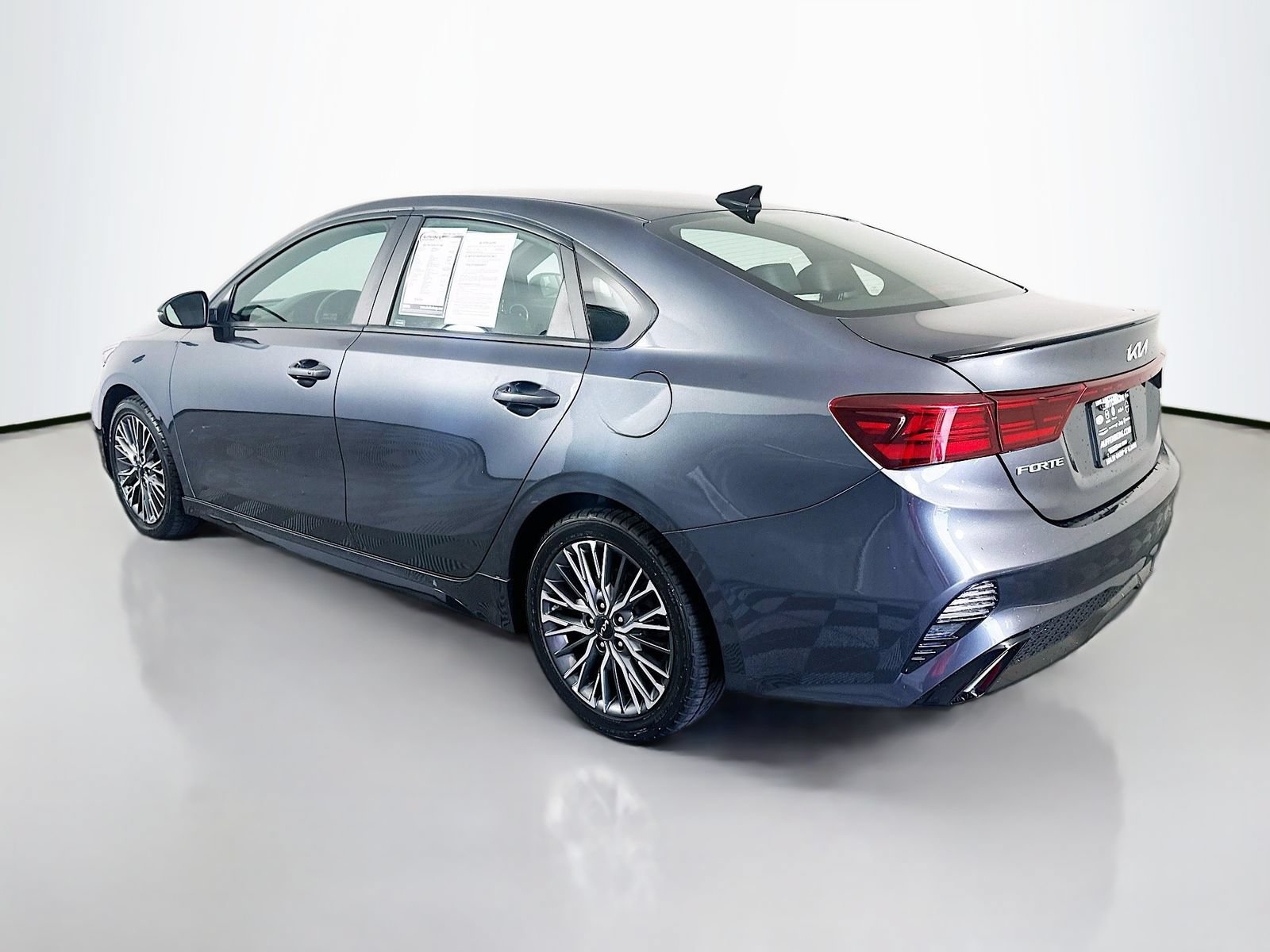 Used 2022 Kia Forte GT-Line w/ GT-Line Technology Package FWD image 5