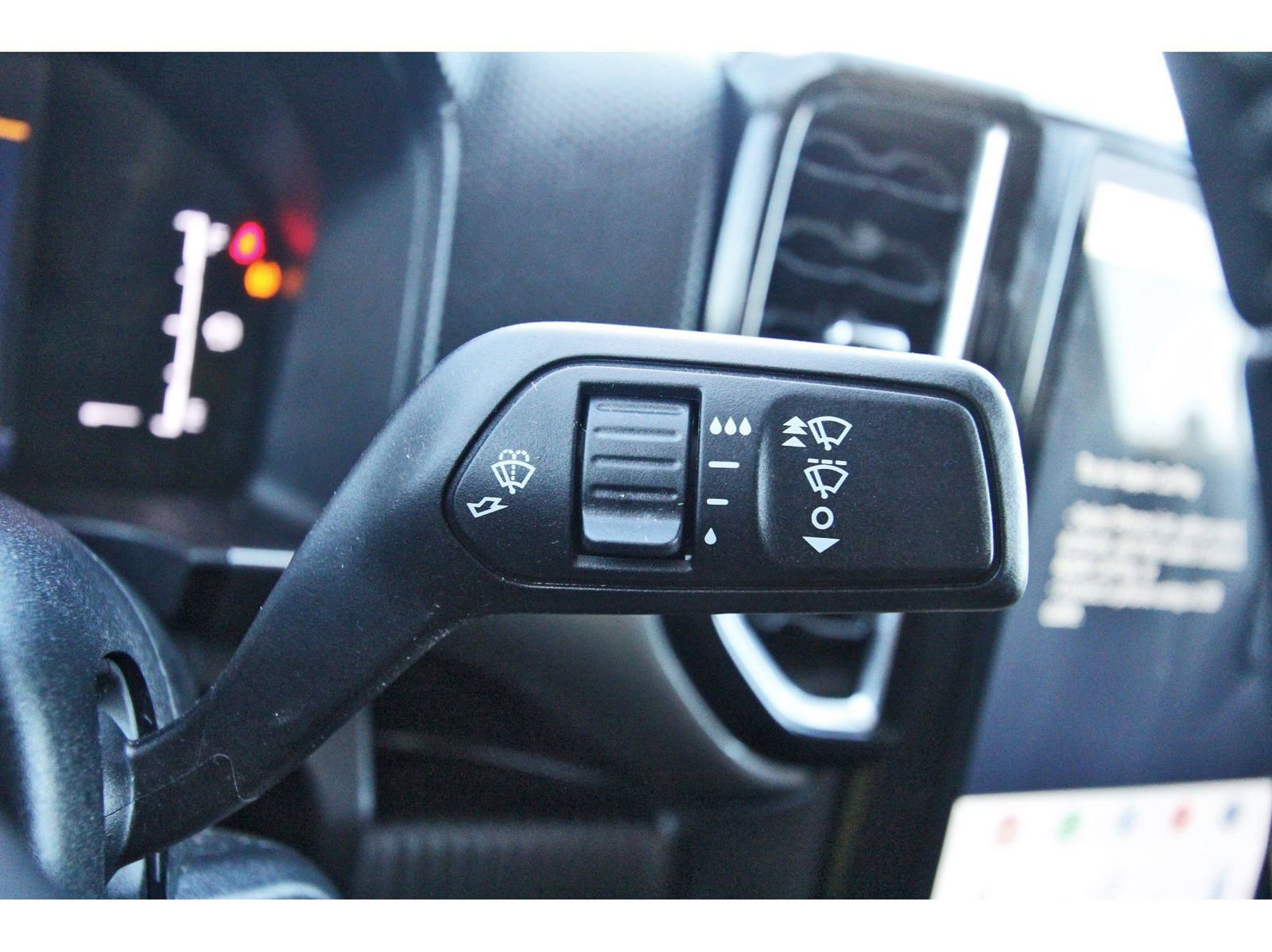 Used 2024 Ford Ranger XLT w/ Trailer Tow Package image 20