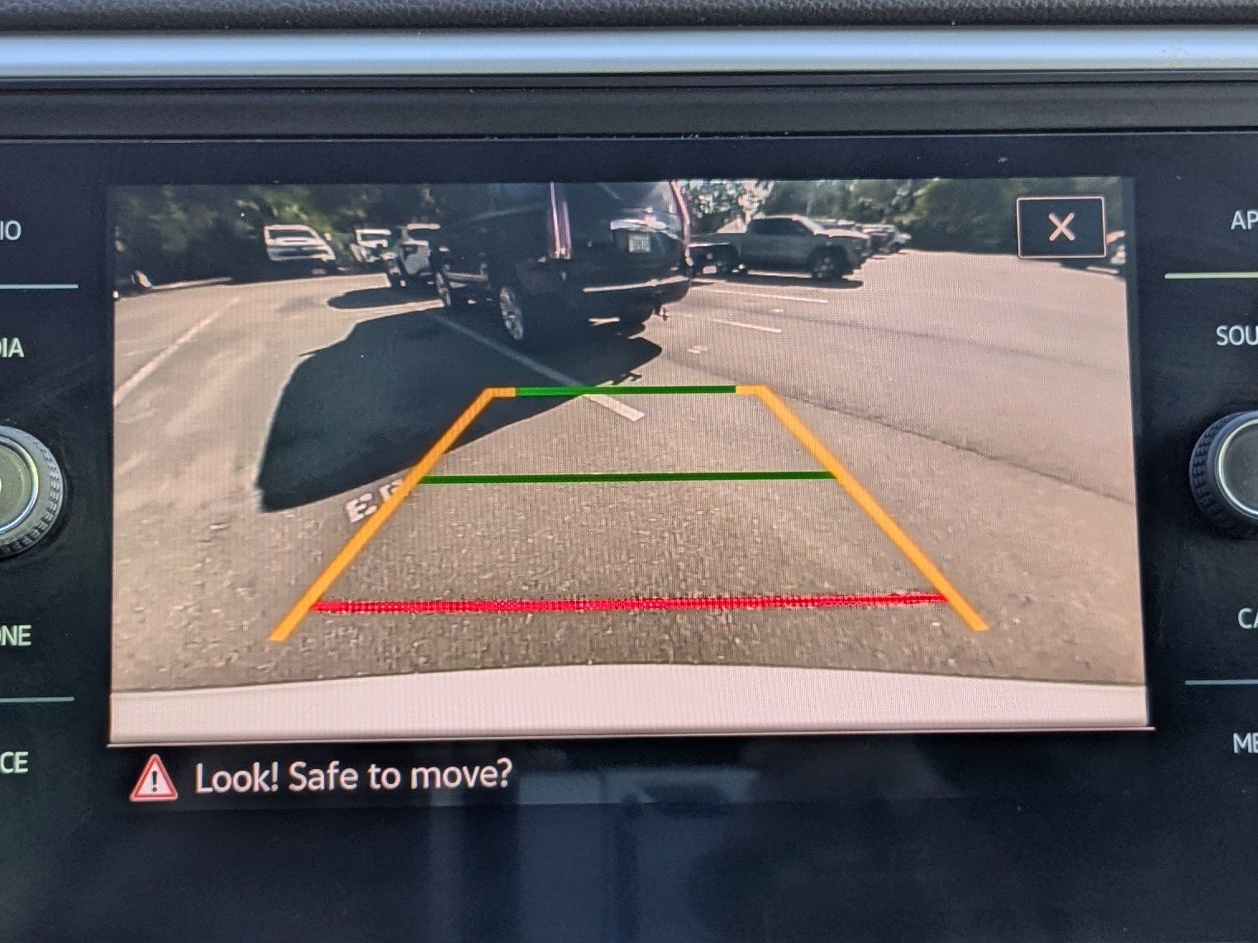 Used 2021 Volkswagen Atlas Cross Sport SE image 23