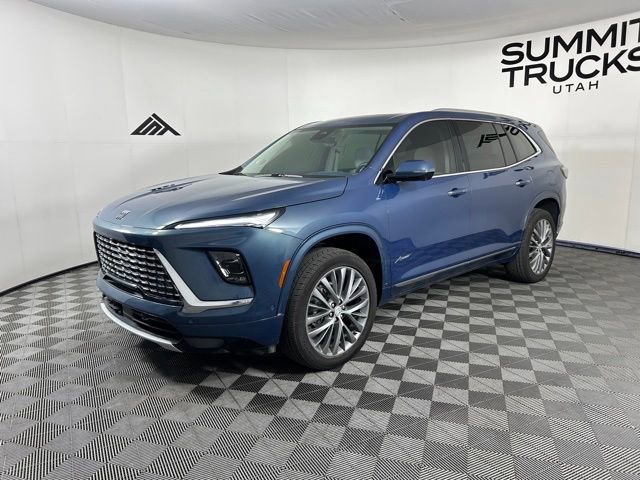 Used 2025 Buick Enclave Avenir w/ Super Cruise Package image 2