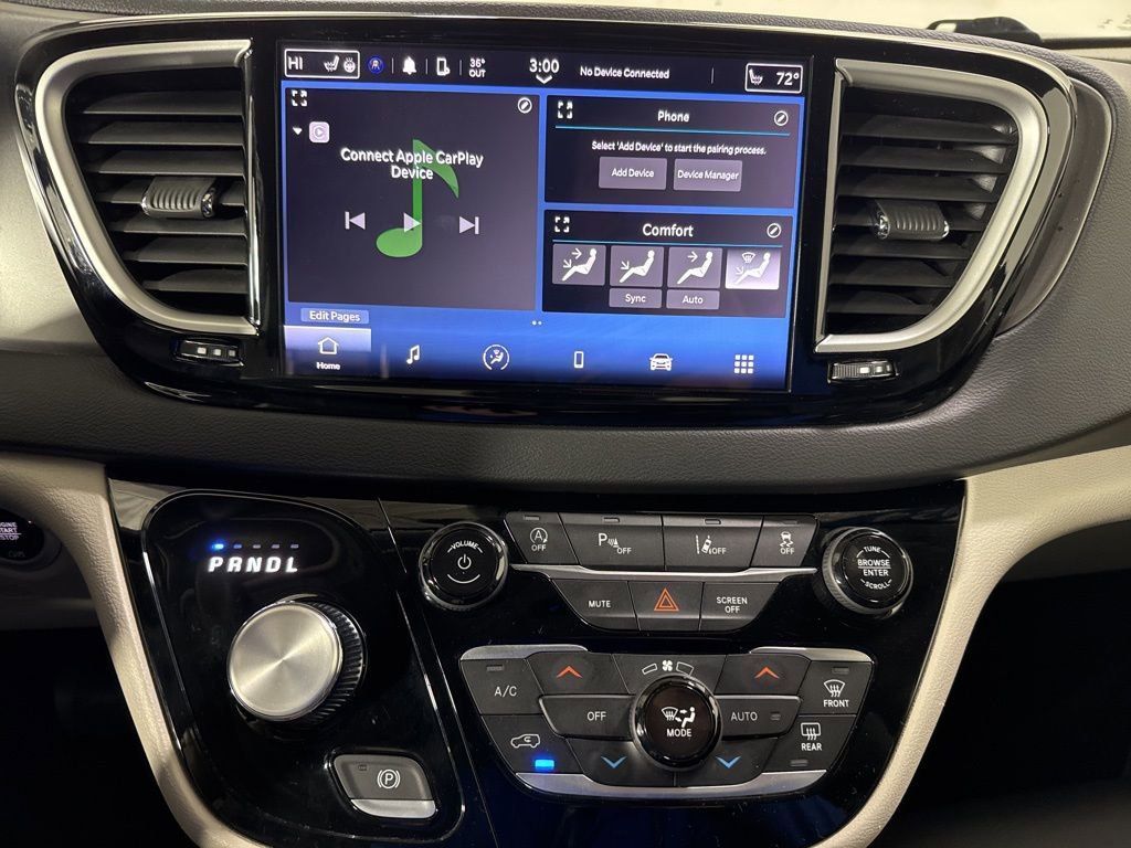 Used 2024 Chrysler Pacifica Touring-L image 25