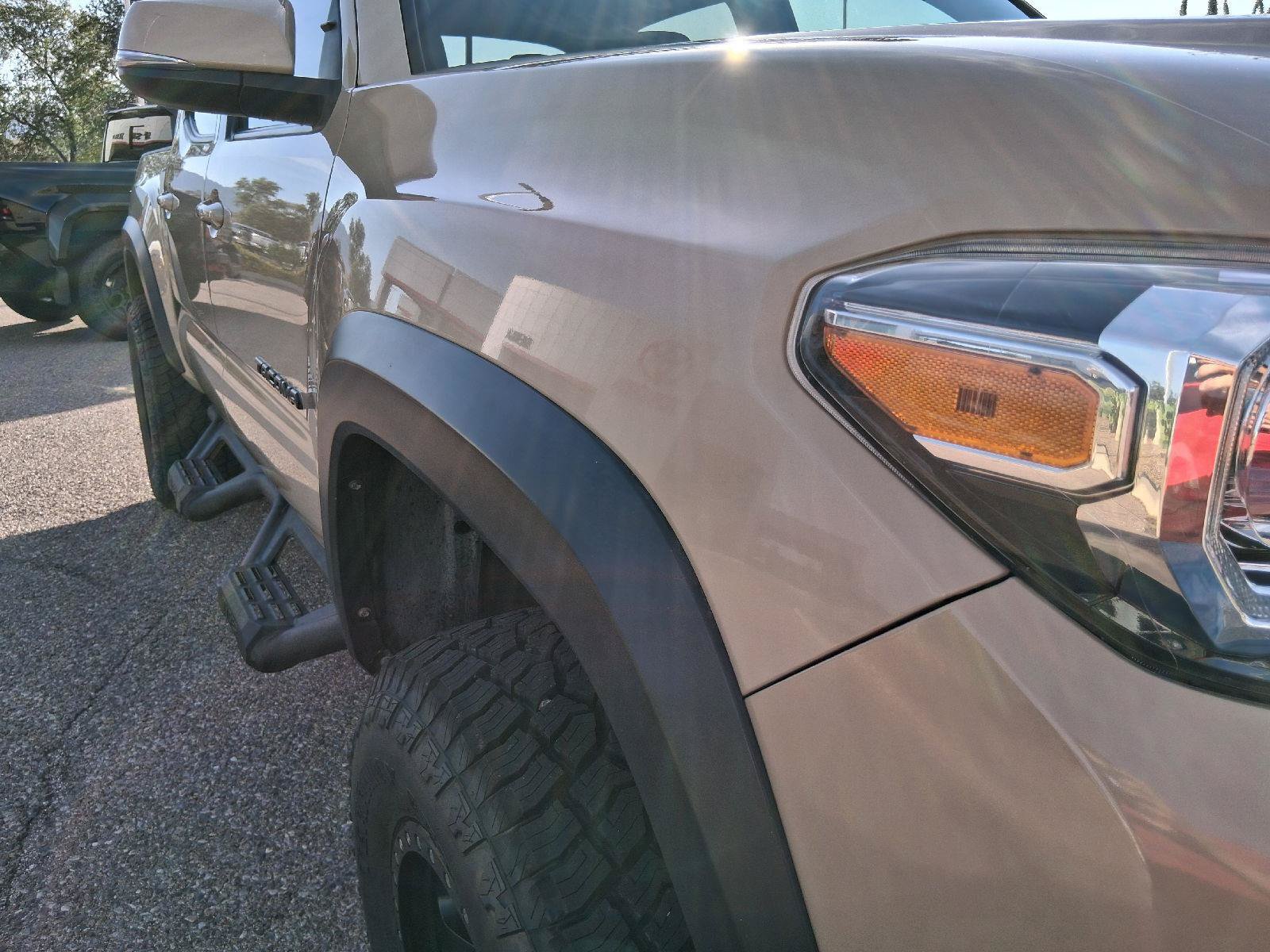 Used 2019 Toyota Tacoma TRD Off-Road w/ Technology Package AWD/4WD image 13