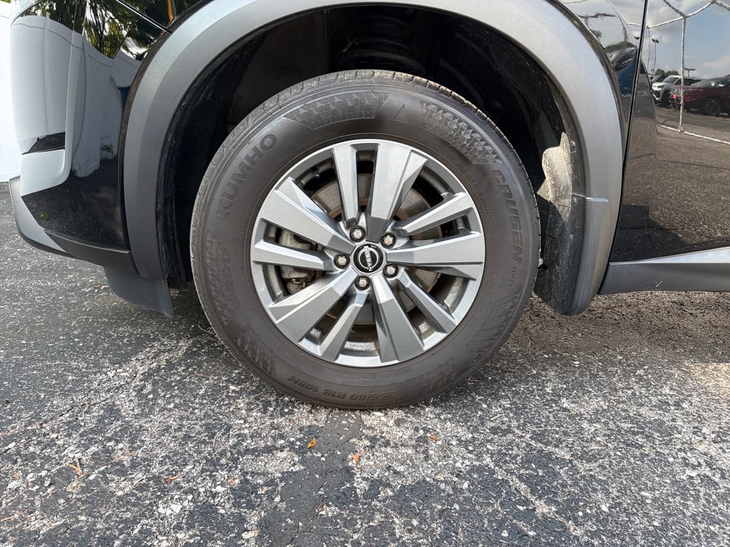 Used 2024 Nissan Pathfinder S AWD/4WD image 30