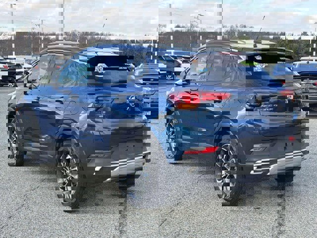 Used 2020 Buick Encore GX Select image 3