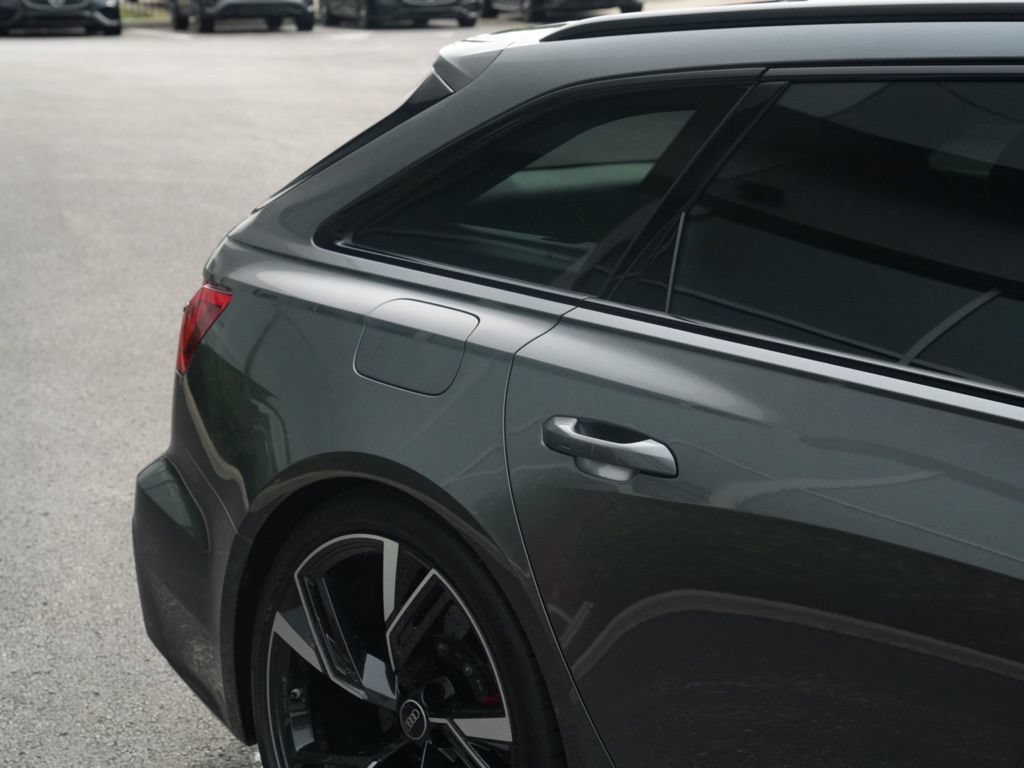 Used 2021 Audi RS 6 AWD/4WD image 22