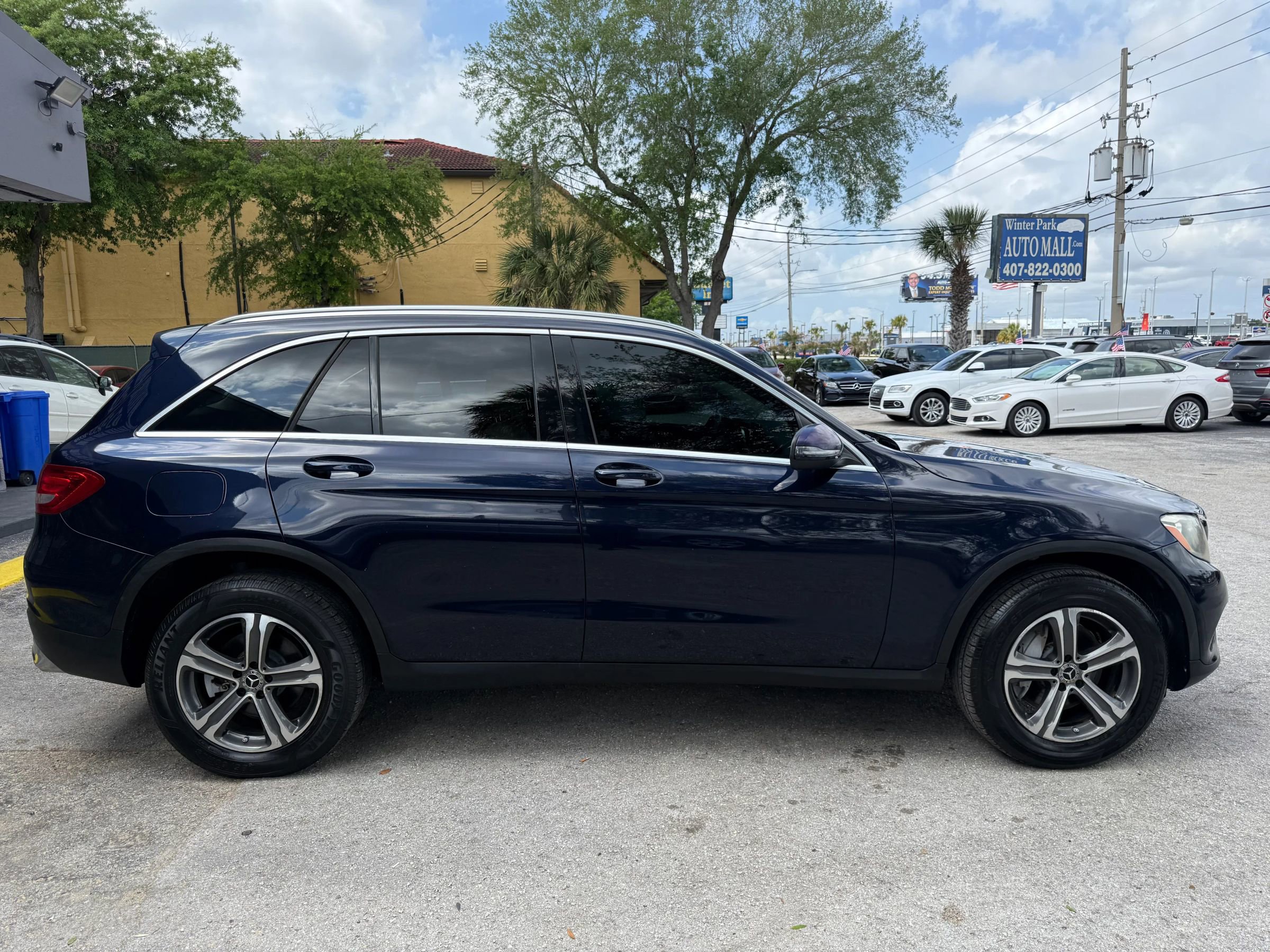 Used 2017 Mercedes-Benz GLC 300 image 4