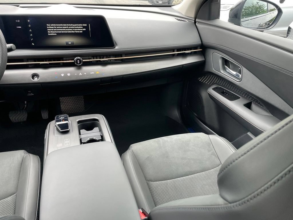 Certified 2023 Nissan Ariya AWD image 11