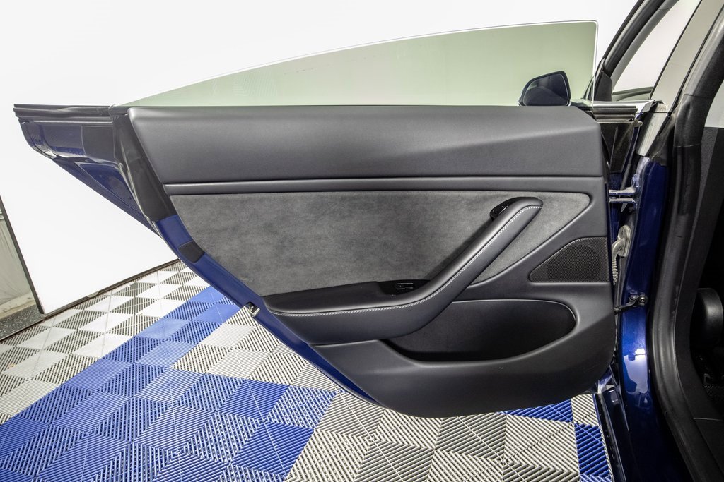 Used 2018 Tesla Model 3 Long Range image 14