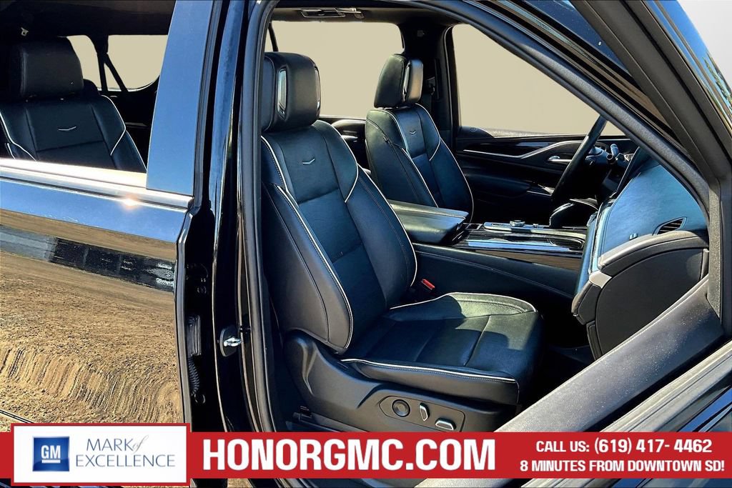 Used 2022 Cadillac Escalade ESV Sport w/ Touring Package AWD/4WD image 30