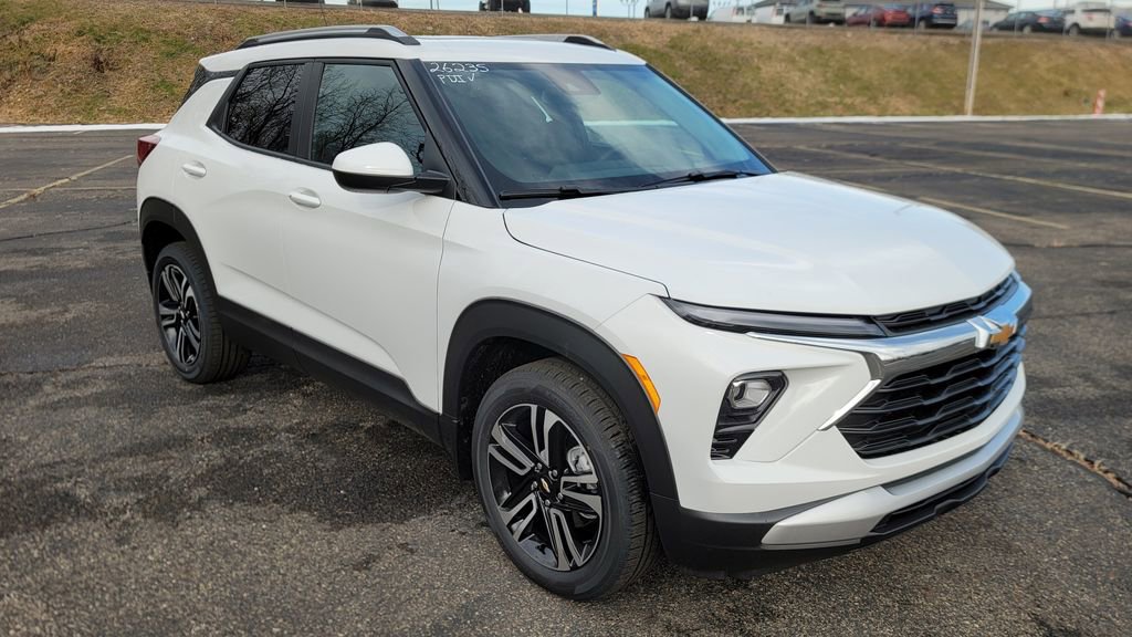 New 2026 Chevrolet TrailBlazer LT w/ Convenience Package image 2