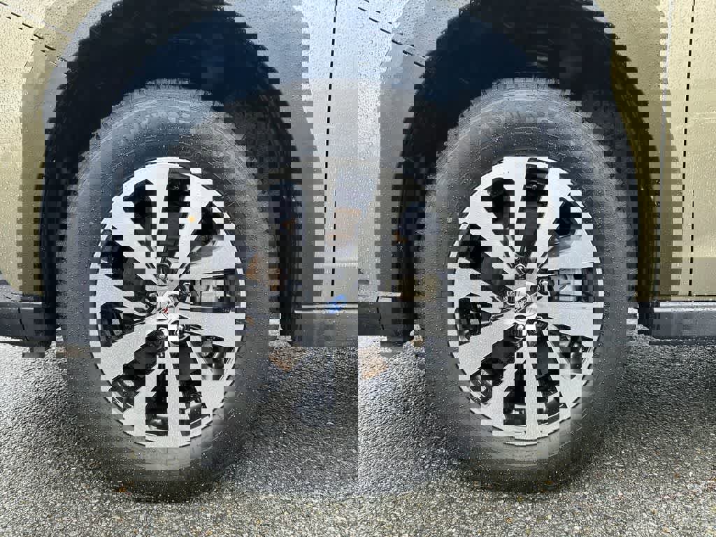 Certified 2024 Subaru Outback Premium image 8