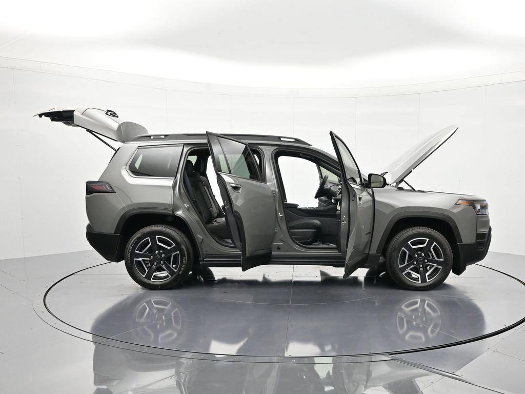 New 2026 Jeep Cherokee Laredo image 48