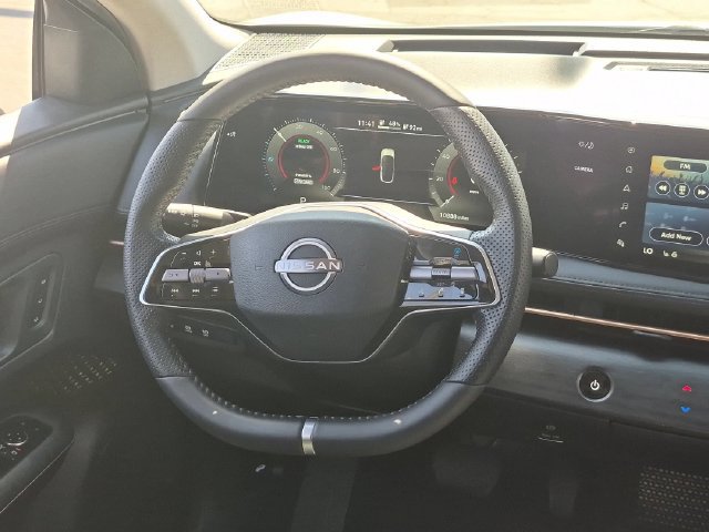 Used 2024 Nissan Ariya FWD image 11