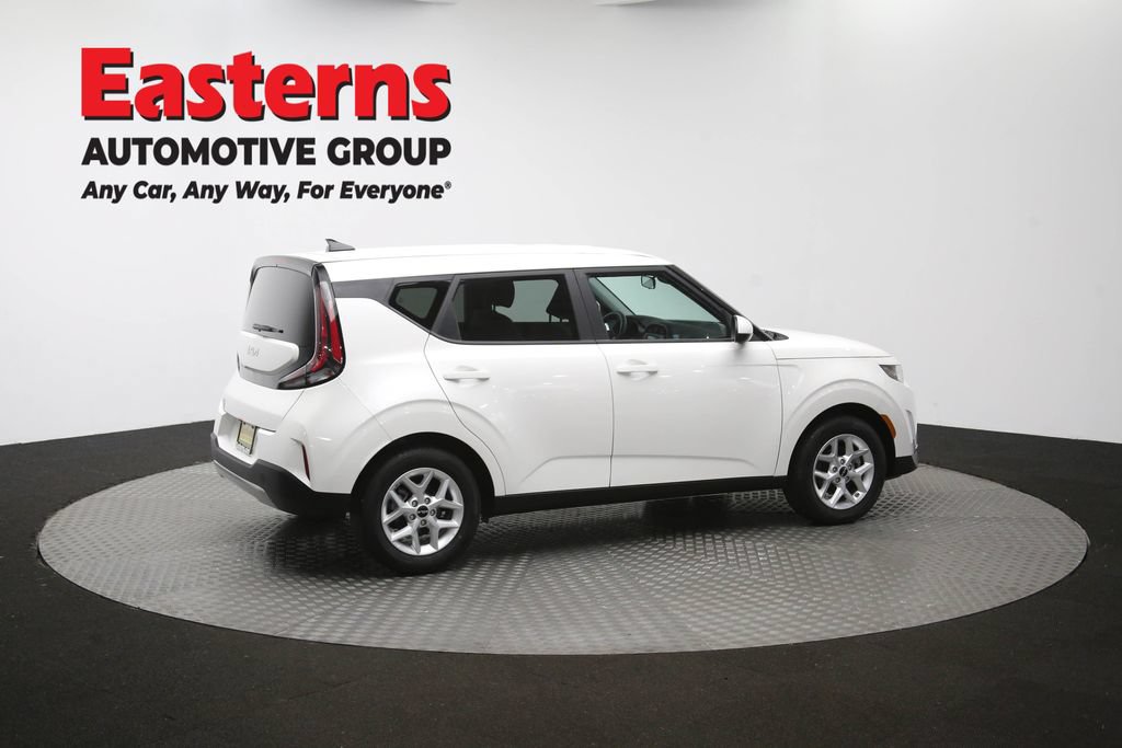 Used 2025 Kia Soul LX FWD image 41