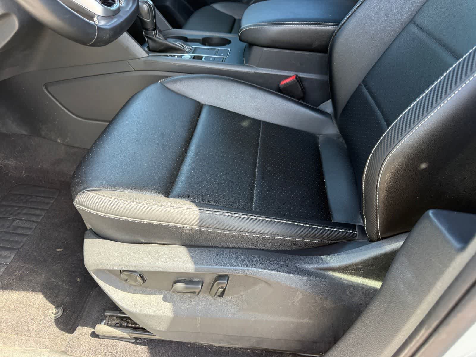 Used 2021 Volkswagen Atlas Cross Sport SE FWD image 15