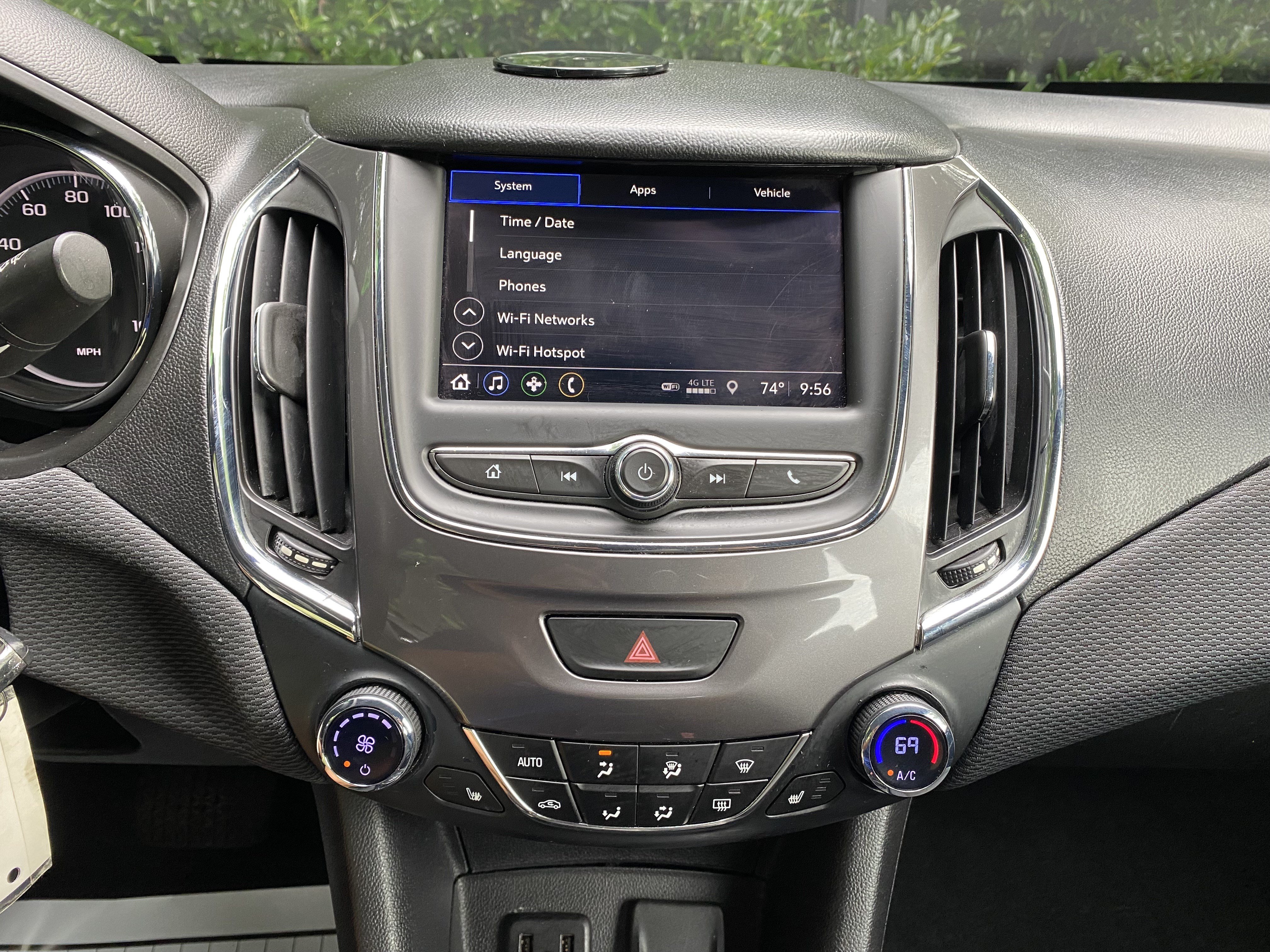 Used 2019 Chevrolet Cruze LT w/ LT Fleet Convenience Package FWD image 23