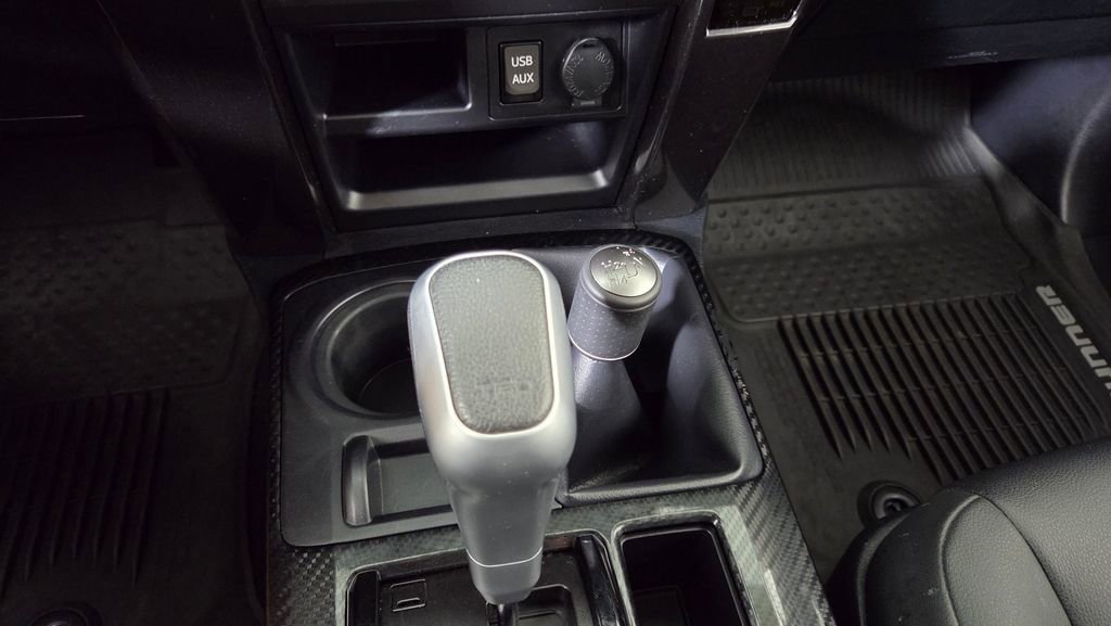 Used 2019 Toyota 4Runner TRD Off-Road Premium AWD/4WD image 25