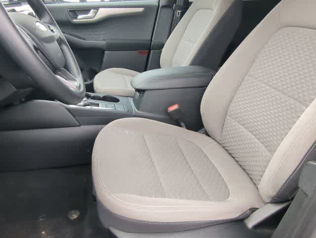 Used 2020 Ford Escape SE FWD image 17