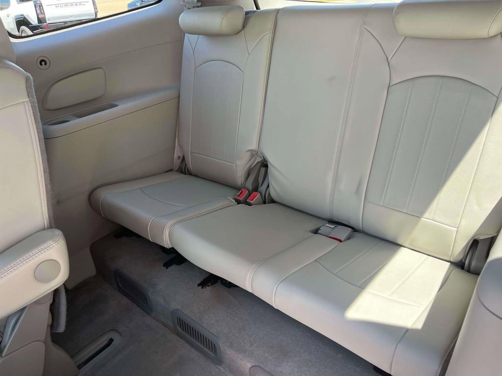 Used 2014 Buick Enclave Leather w/ Trailering Provision Package FWD image 17