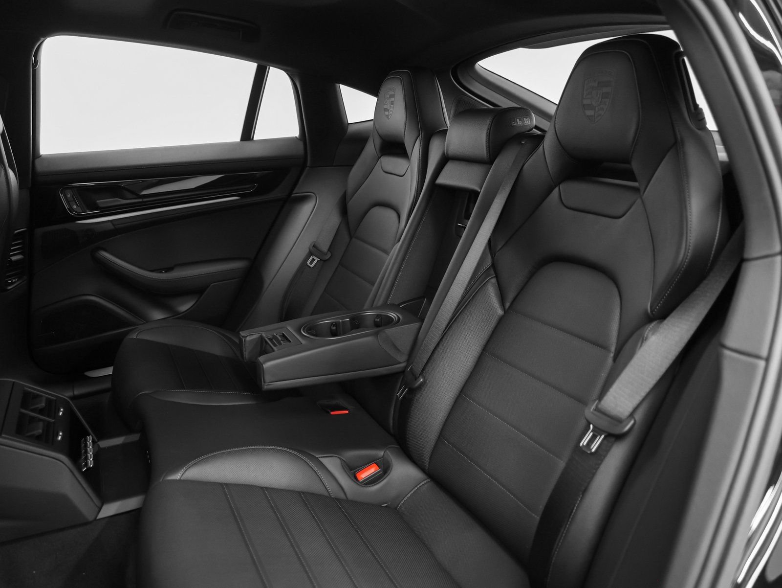 Certified 2025 Porsche Panamera 4 AWD/4WD image 33