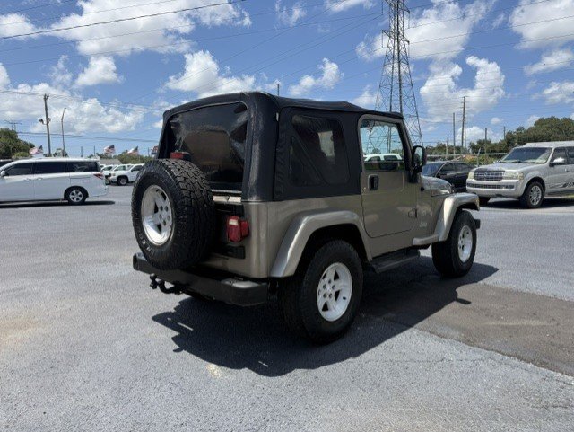 Used 2004 Jeep Wrangler Sahara AWD/4WD image 5