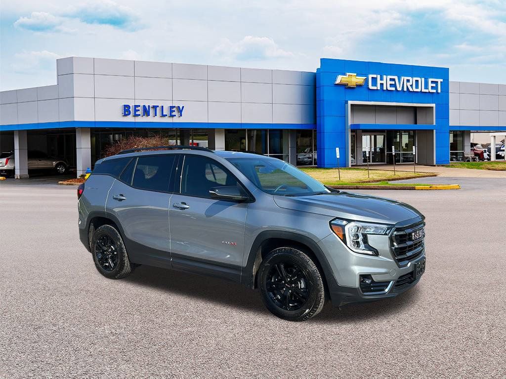 Used 2024 GMC Terrain AT4 image 7