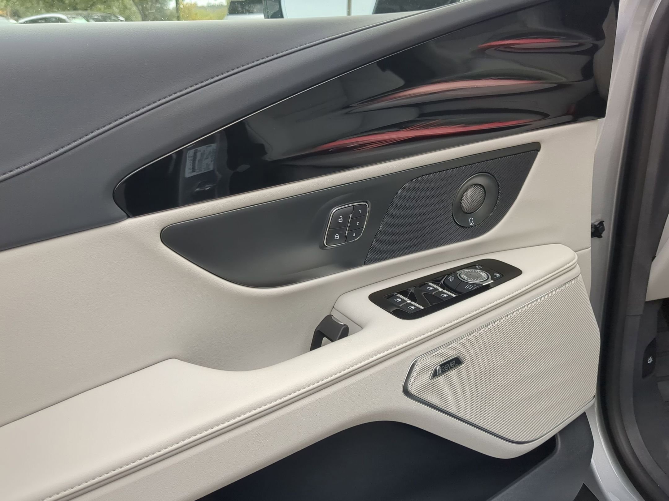 New 2026 Lincoln Nautilus Premier w/ Equipment Group 102A AWD/4WD image 12