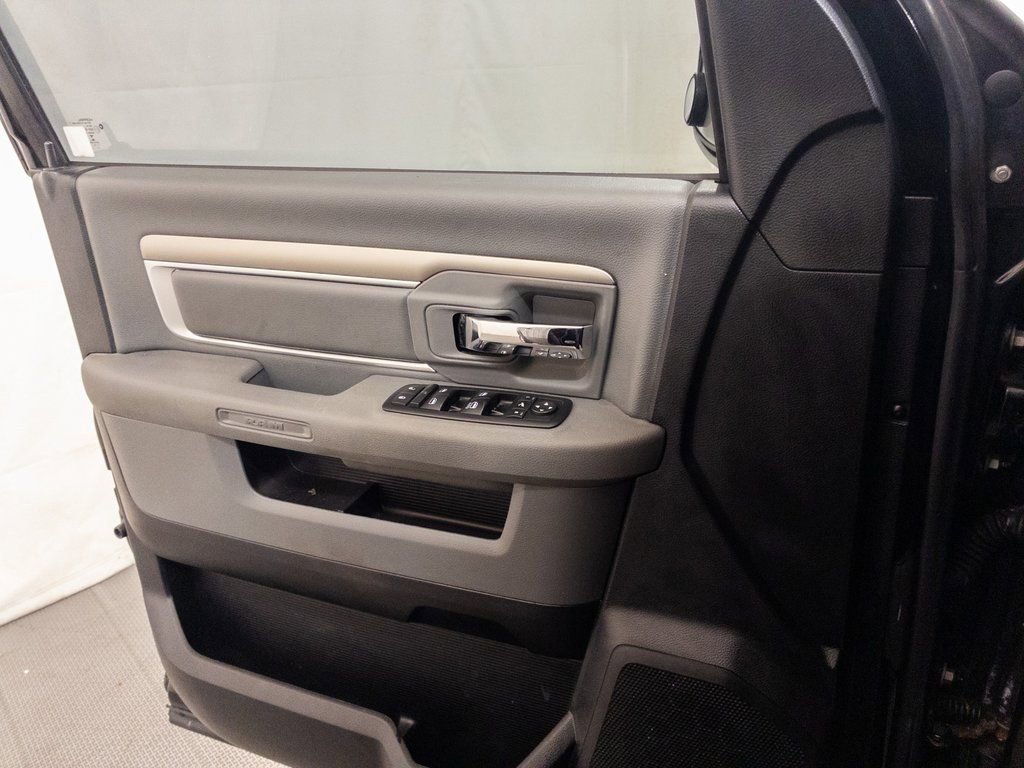 Used 2014 RAM 1500 Outdoorsman image 17