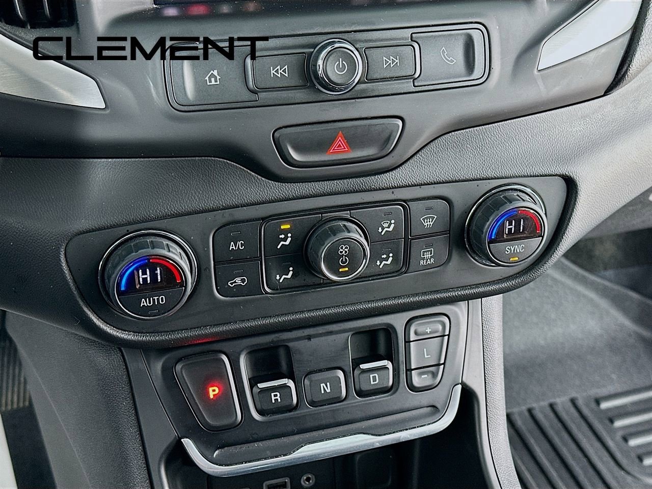 Used 2021 GMC Terrain SLE w/ Driver Convenience Package image 22