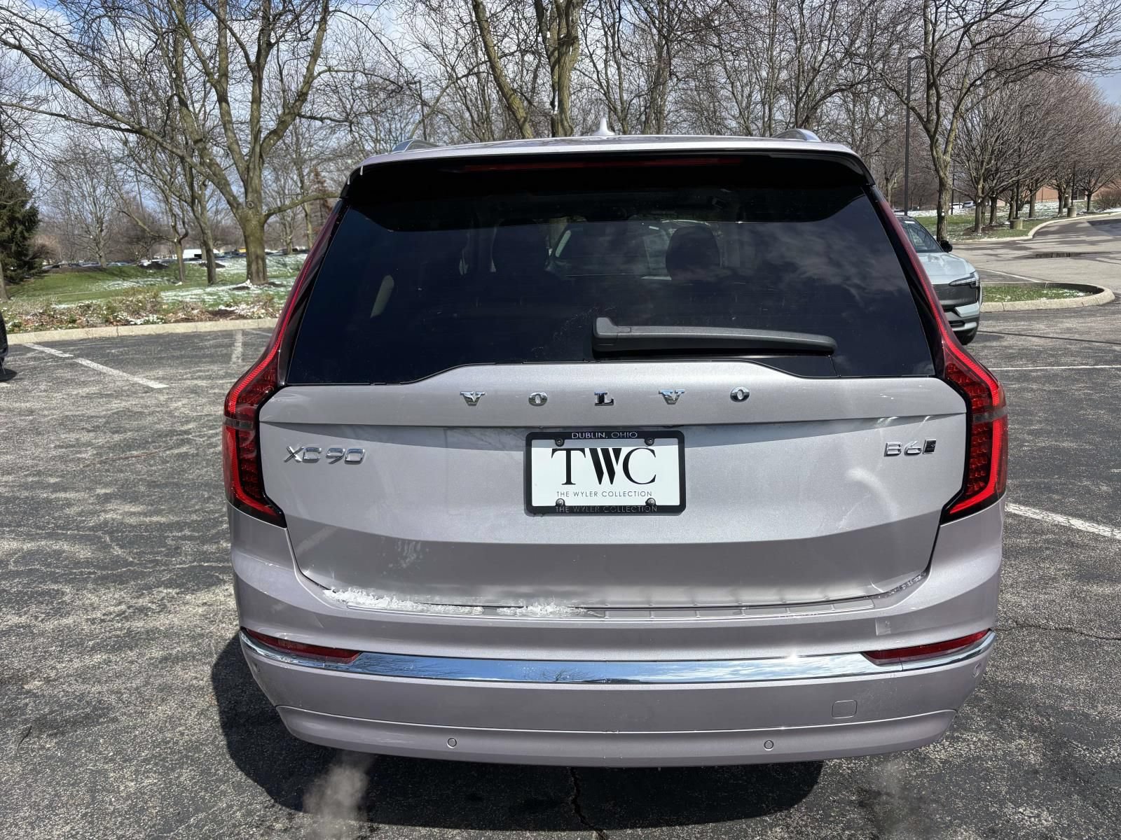 New 2026 Volvo XC90 B6 Plus w/ Protection Package Premier AWD/4WD image 6