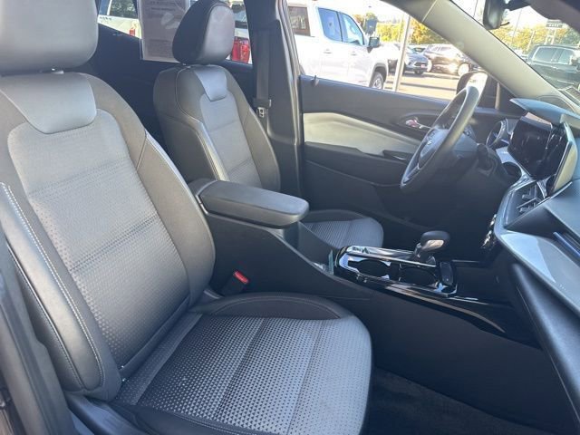 Used 2024 Chevrolet Trax LT image 30