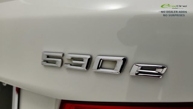 Used 2018 BMW 530e w/ M Sport Package 2 RWD image 32