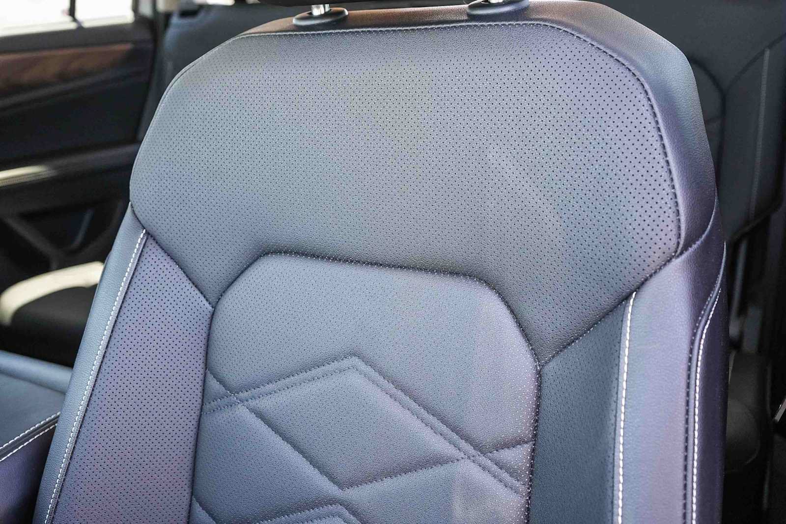 Certified 2026 Volkswagen Atlas SE FWD image 25