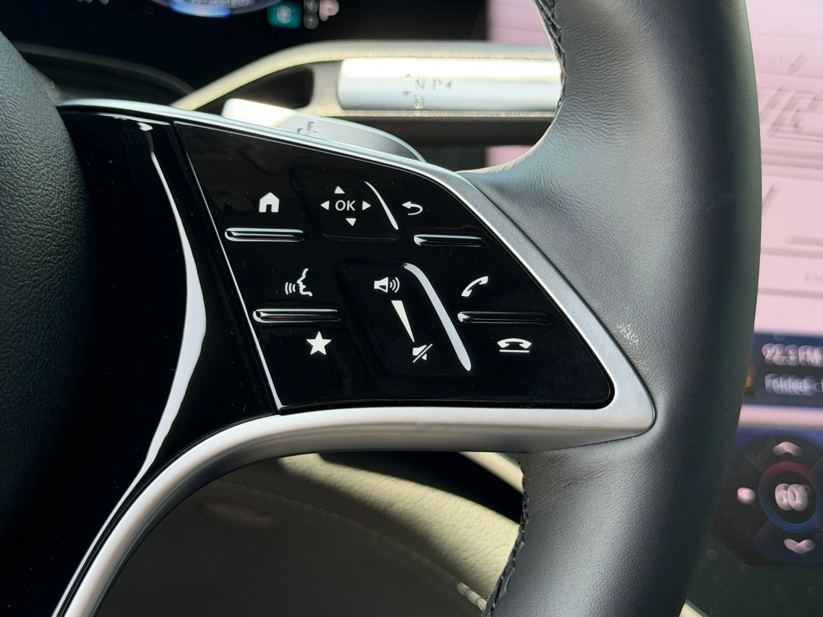 New 2026 Mercedes-Benz EQS 400 4MATIC SUV image 23