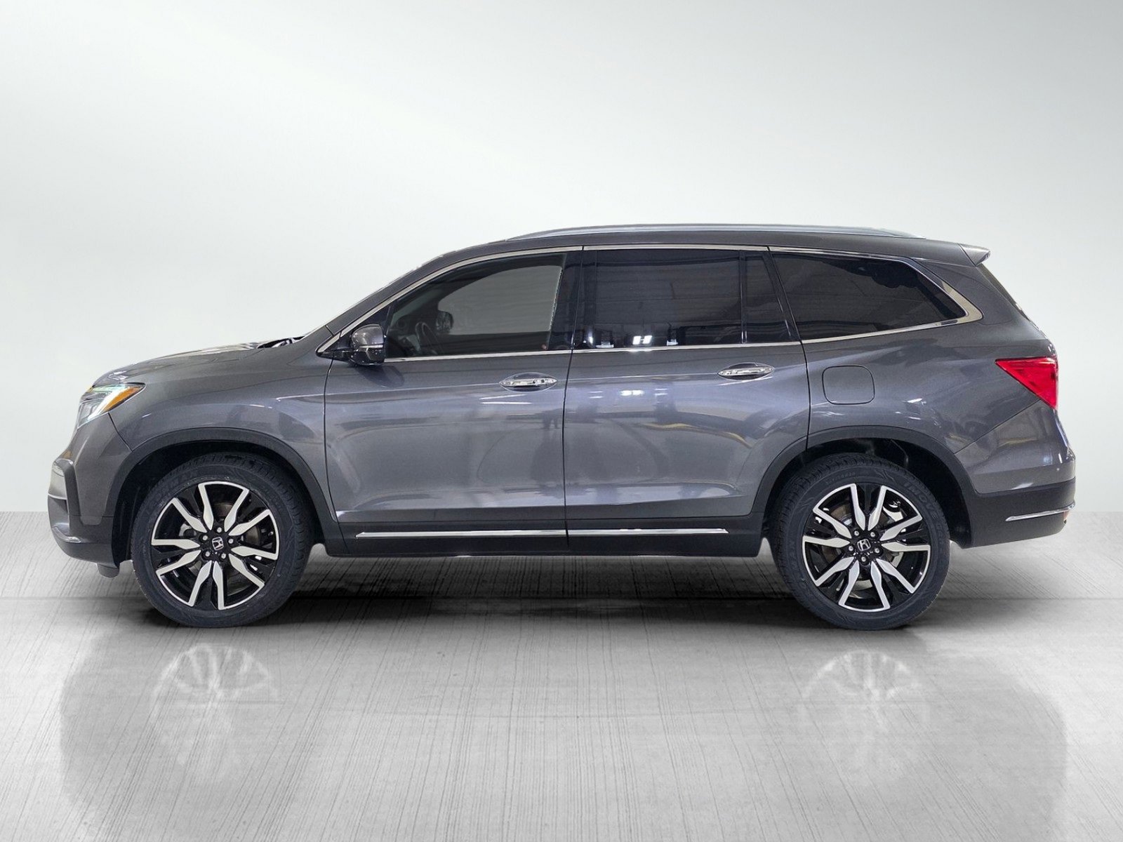Used 2019 Honda Pilot Touring image 4