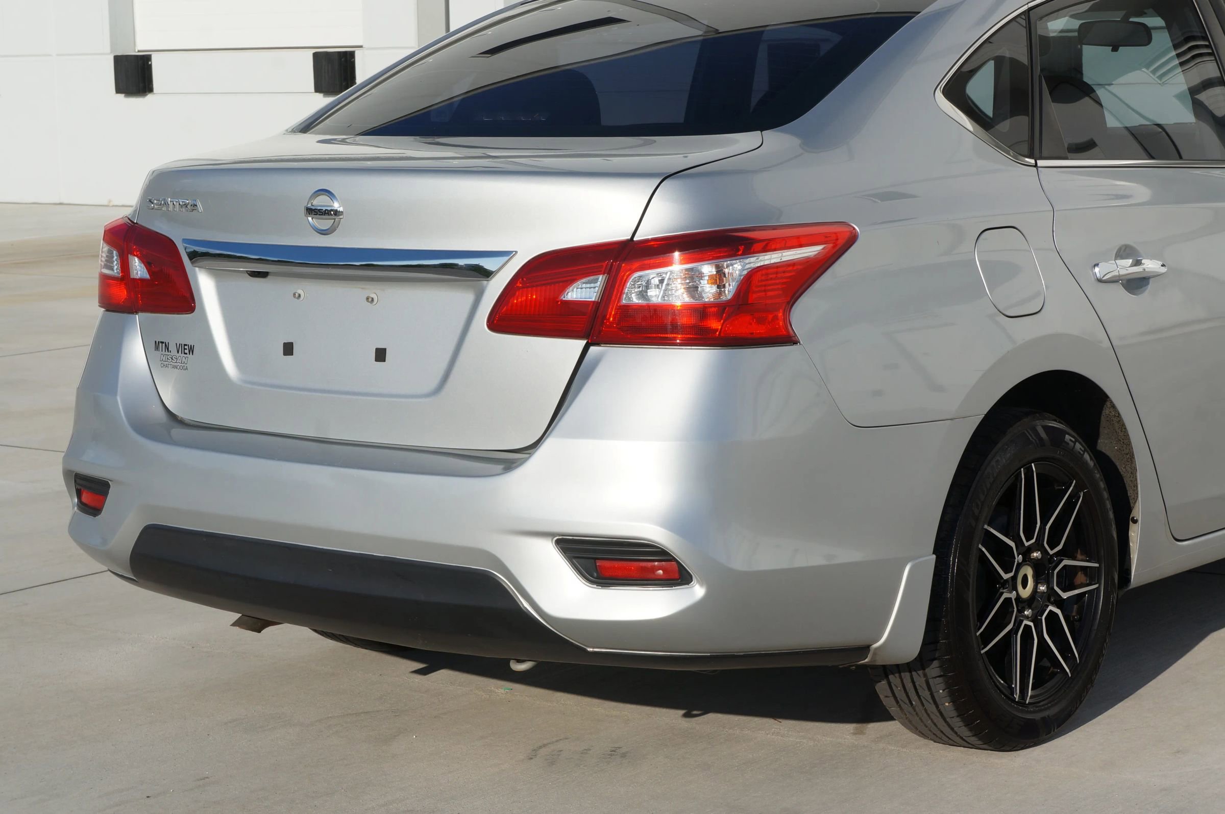 Used 2019 Nissan Sentra S image 18