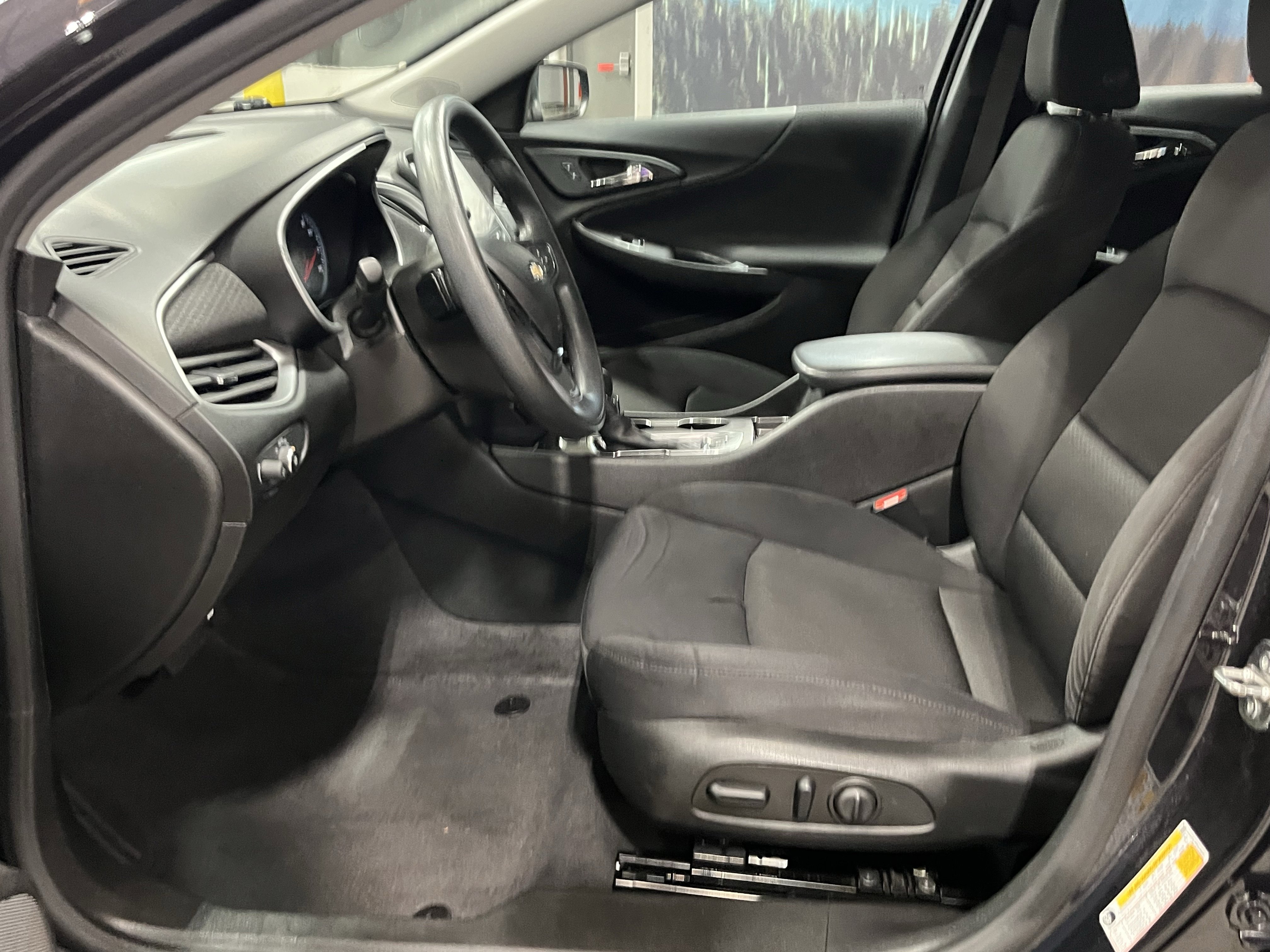 Used 2023 Chevrolet Malibu LS w/ Driver Confidence Package image 10