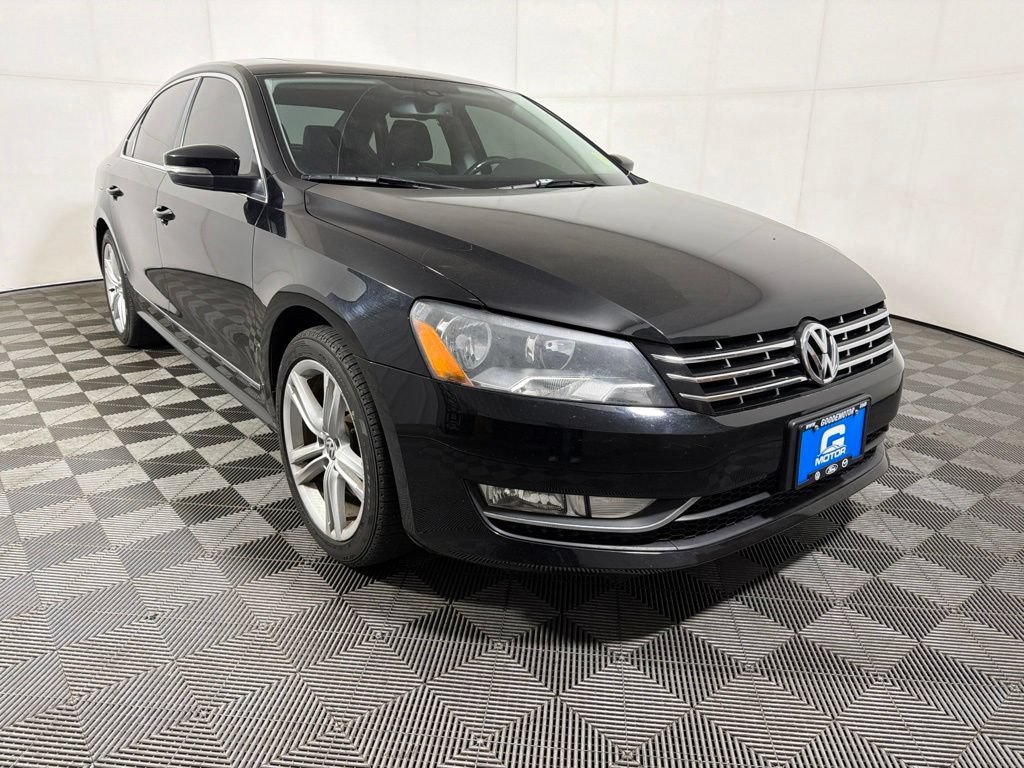 Used 2014 Volkswagen Passat TDI SE FWD image 2
