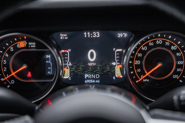 Used 2018 Jeep Wrangler Unlimited Sahara w/ Dual Top Group image 42