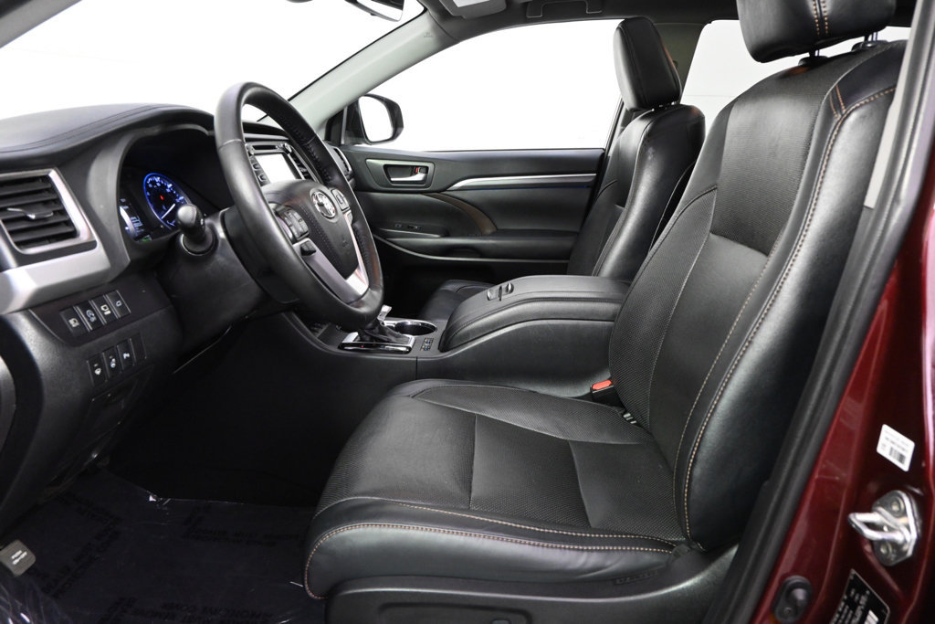 Used 2019 Toyota Highlander Limited Platinum AWD/4WD image 13