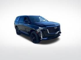 Used 2021 Cadillac Escalade Premium Luxury image 3