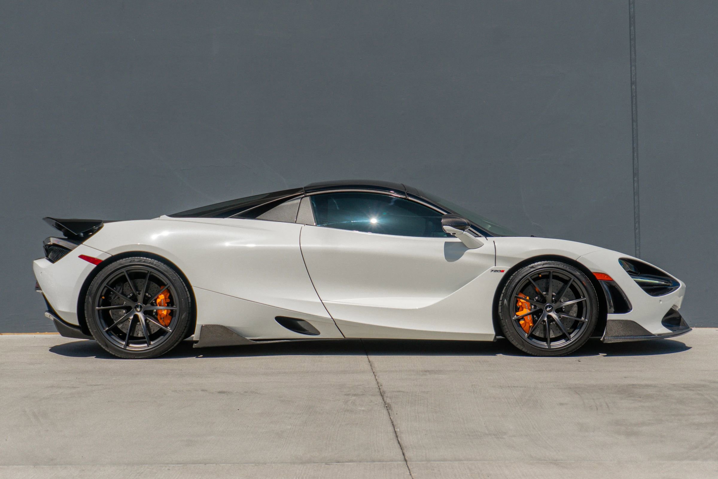 Used 2021 McLaren 720S Spider image 7
