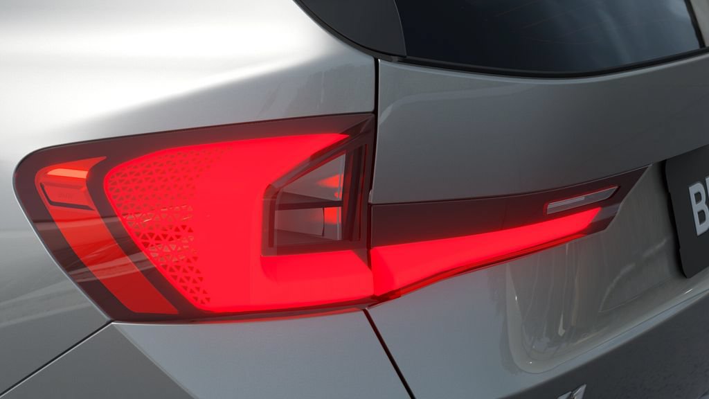 New 2027 BMW X1 xDrive28i AWD/4WD image 8