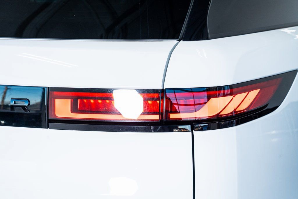 Used 2024 Land Rover Range Rover Sport Dynamic SE image 30