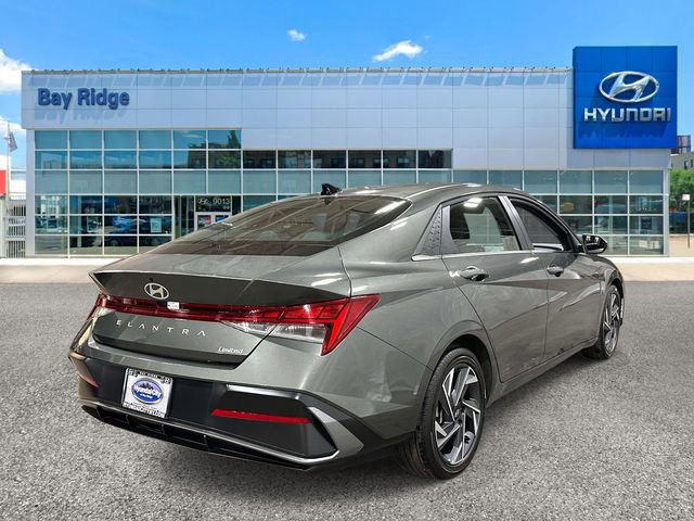 Used 2025 Hyundai Elantra Limited w/ Cargo Package FWD image 2