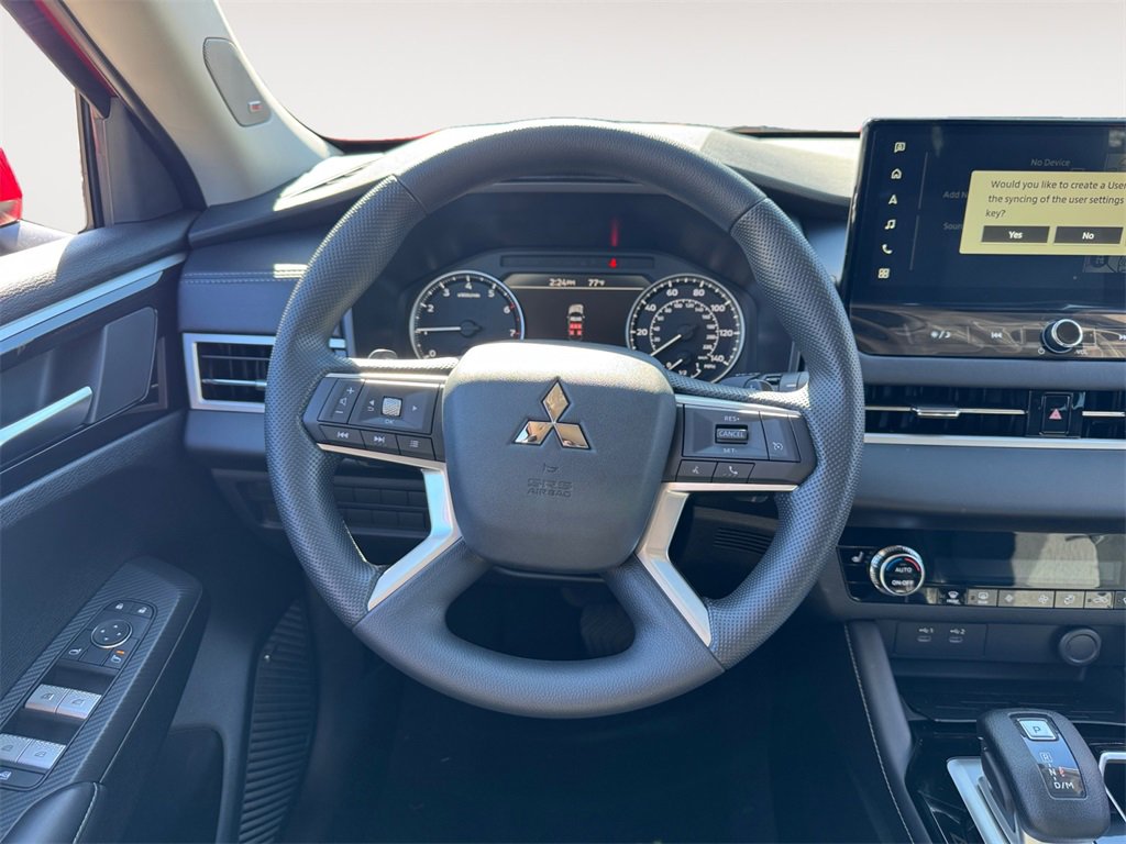 New 2025 Mitsubishi Outlander ES image 12