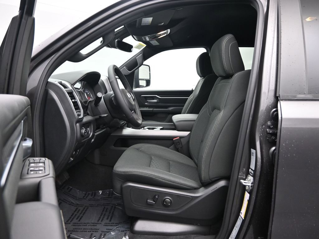 Used 2026 RAM 1500 Big Horn w/ Night Edition AWD/4WD image 28