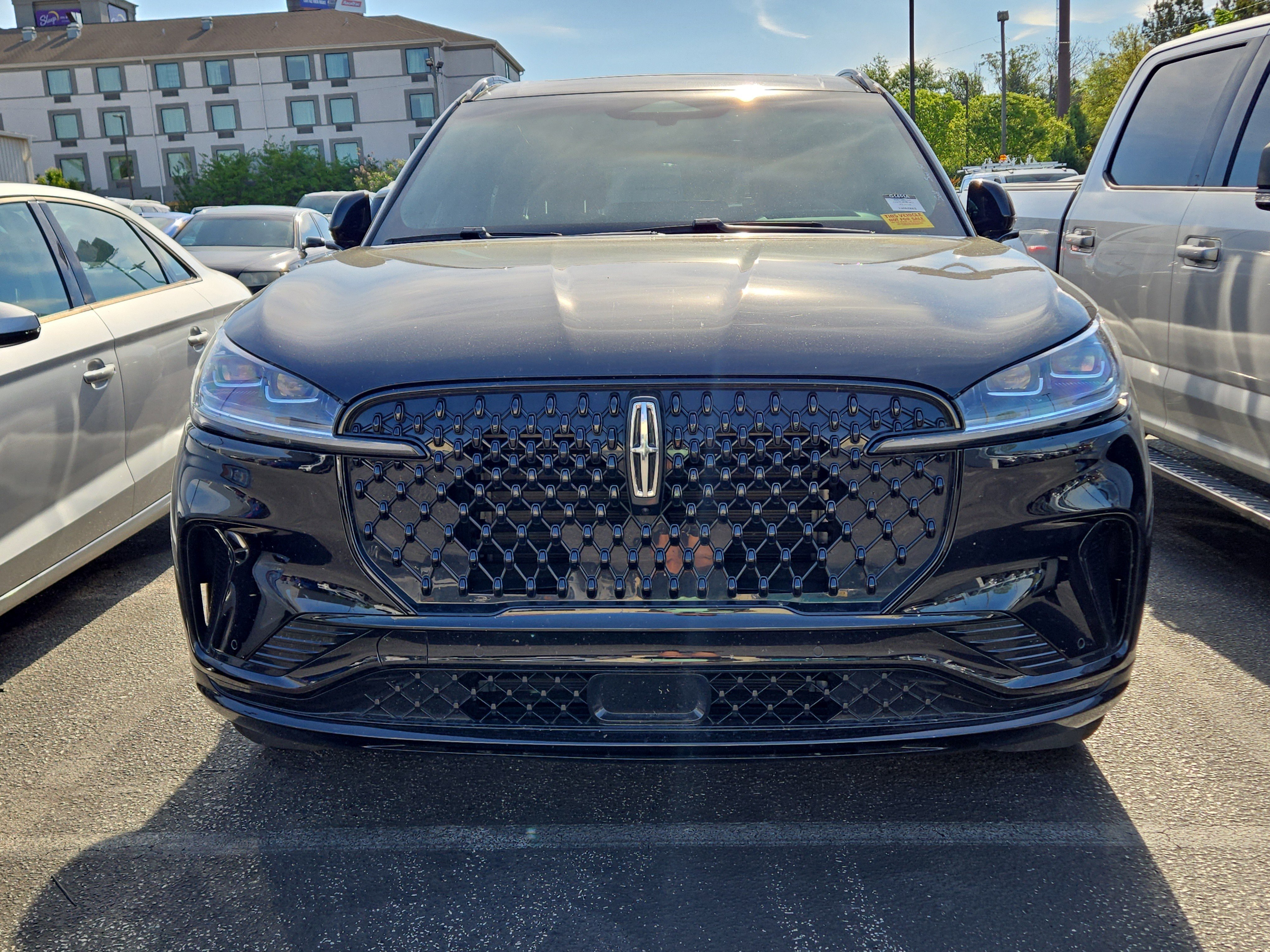 Used 2025 Lincoln Aviator Reserve w/ Jet Appearance Package image 5